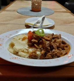 Autómix Étterem Pizzéria Kávézó