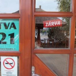 Autós Pihenő Gyulakeszi - Külső kép