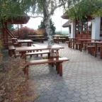 Autós Pihenő Gyulakeszi - Külső kép