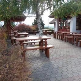 Autós Pihenő Gyulakeszi - Külső kép