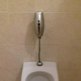 Autós Pihenő Gyulakeszi - Mosdó