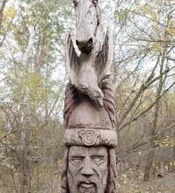 Avar fejedelmi emlékoszlop