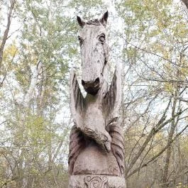 Avar fejedelmi emlékoszlop Kunszentmiklós - Egyéb