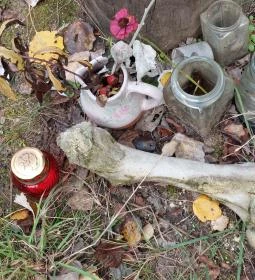 Avar fejedelmi emlékoszlop