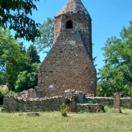 Avasi templomrom Szigliget - Külső kép