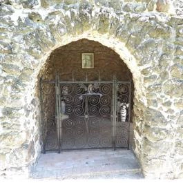 Avasi templomrom Szigliget - Külső kép