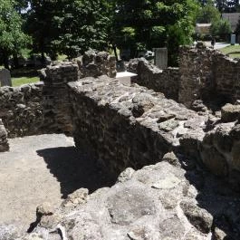 Avasi templomrom Szigliget - Külső kép