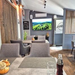 AzziPizza, Délegyháza - Belső