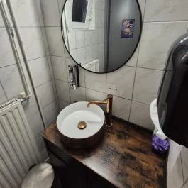 AzziPizza, Délegyháza - Mosdó