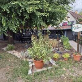AzziPizza Délegyháza - Külső kép