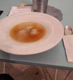 B Terv Lunch & Lounge