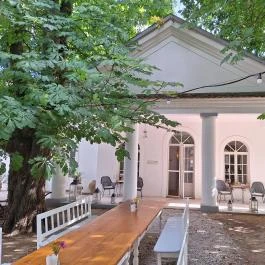 Babérliget Kúria, Polány - Külső kép