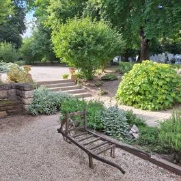 Babérliget Kúria, Polány - Medence/kert