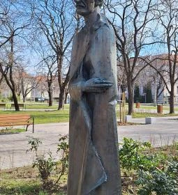 Babits Mihály szobra