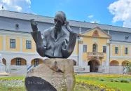 Babits Mihály szobra Esztergom