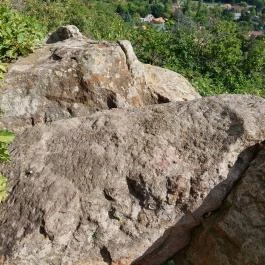 Bagolyszikla, Ábrahámhegy - Külső kép
