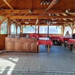 Bajcsi Halásztanya Étterem, Nagybajcs - Belső