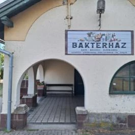 Bakterház - Reggeliző-Kávézó-Éléskamra Balatonszepezd - Külső kép