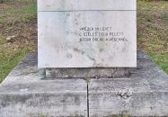 Balassa Bálint szobor Esztergom