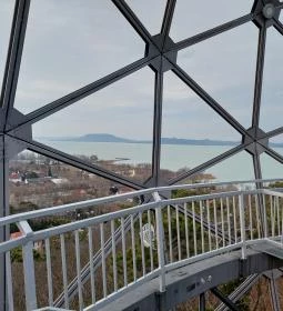 Balatoni Gömbkilátó