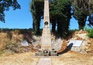 Balesetek áldozatainak emlékhelye Kölesd