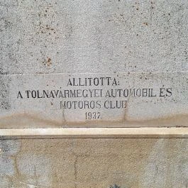 Balesetek áldozatainak emlékhelye Kölesd - Egyéb