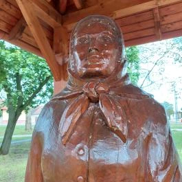 Bánhidai parasztcsalád Tatabánya - Egyéb