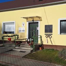 Bánki Donát Emlékkiállítás Bakonybánk - Külső kép