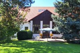 Bánó Mária Kastélyszálló Fels?mocsolád