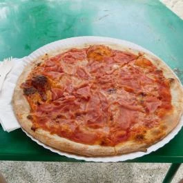 Bánya Köztér Salföld - Étel/ital