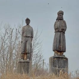 Bányász & Vidróczki szobor Mátraverebély - Egyéb