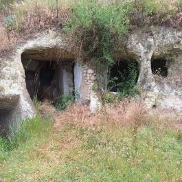 Barlanglakások Tibolddaróc - Külső kép