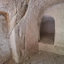 Gabonatárolók, Cserépváralja - Belső