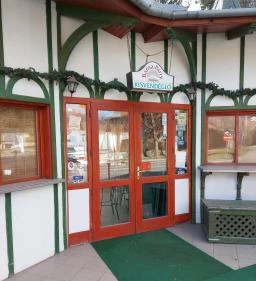 Barna Party Kisvendéglő