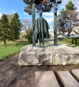 Bartók Béla szobra