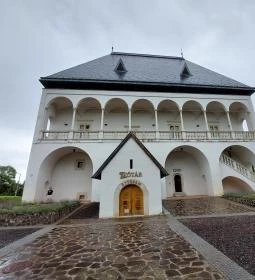 Báthori Várkastély & Panoptikum