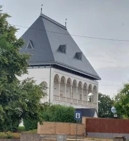 Báthori Várkastély & Panoptikum