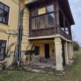 Batthyány-Arz kastély, Meggyeskovácsi - Külső kép