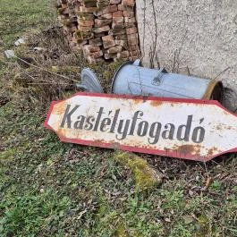 Batthyány-Arz kastély, Meggyeskovácsi - Külső kép