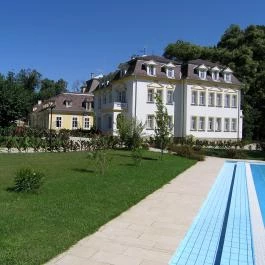 Batthyány Kastélyszálló Zalacsány - Medence/kert