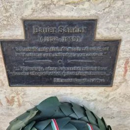 Bauer Sándor mellszobra Budapest - Egyéb