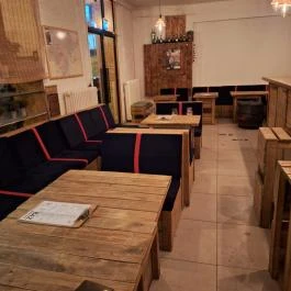 BAZ Beer Bar, Budapest - Belső