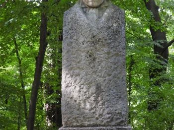 Beethoven szobra Martonvásár Beethoven szobra Martonvásár