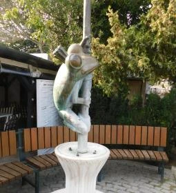 Békakirály ivókút