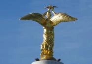 A Béke Jóságos angyala emlékmű Siófok Siófok