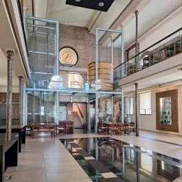 Békési Pálinka Centrum, Békés - Belső