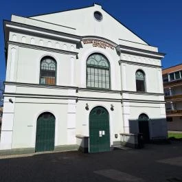 Békési Pálinka Centrum Békés - Külső kép