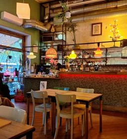 BÉLA - Bár, Étterem, Lakás, Arborétum