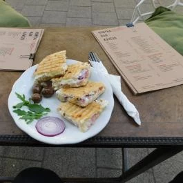 BÉLA - Bár, Étterem, Lakás, Arborétum Budapest - Étel/ital