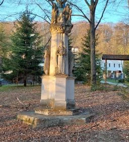 Béke királynéja templom és Mária kápolna